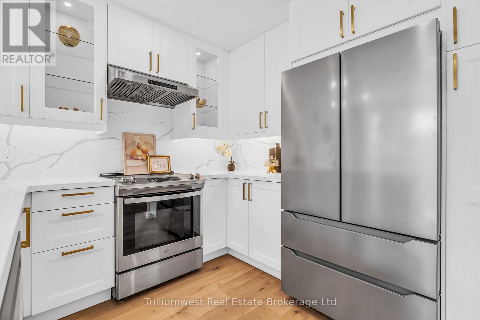 8 Chadwick Avenue, Guelph, Ontario N1H 3E4 - Photo 16 - X12550870