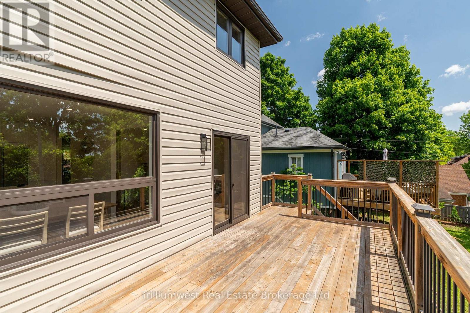 8 Chadwick Avenue, Guelph, Ontario N1H 3E4 - Photo 39 - X12550870