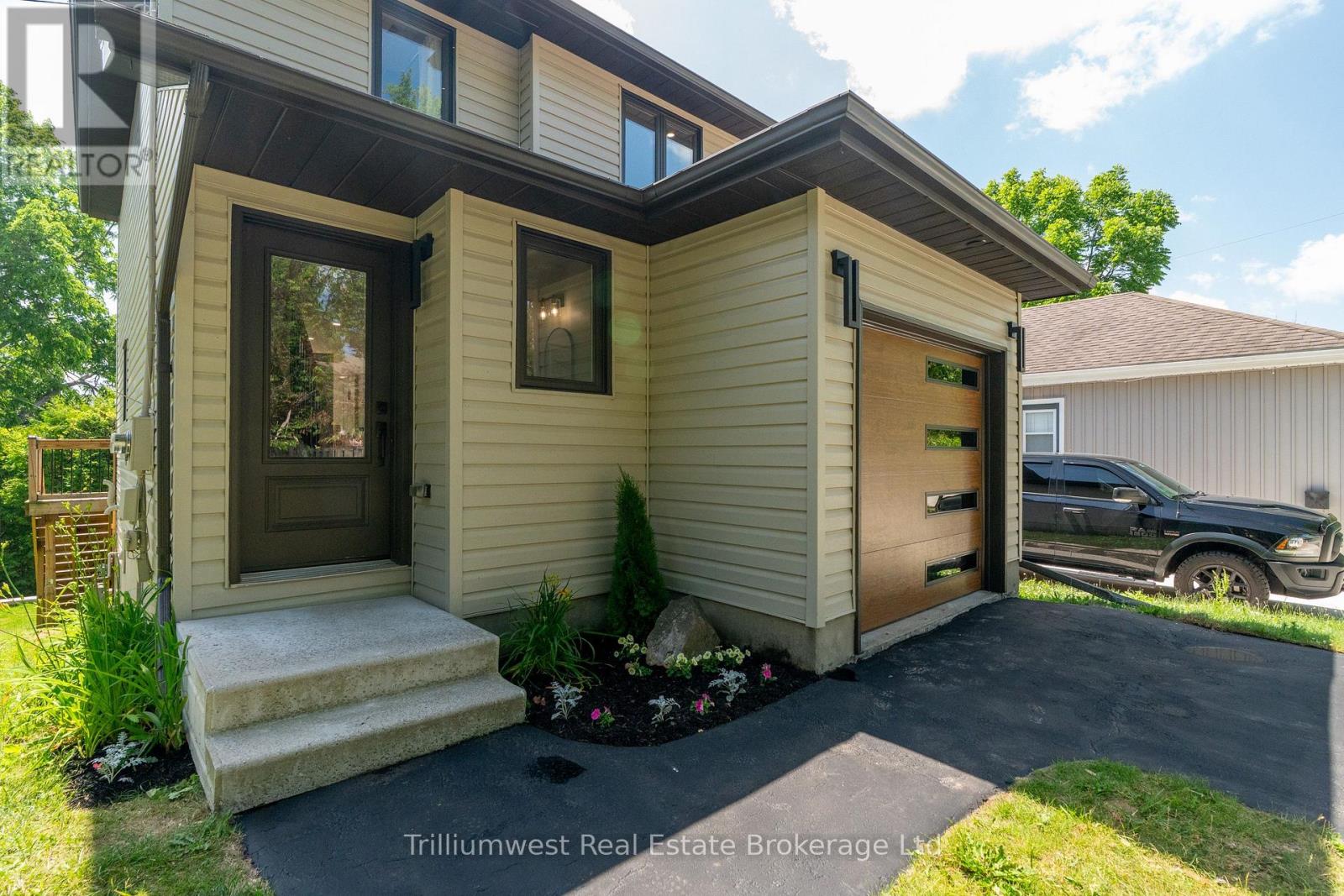 8 Chadwick Avenue, Guelph, Ontario N1H 3E4 - Photo 6 - X12550870