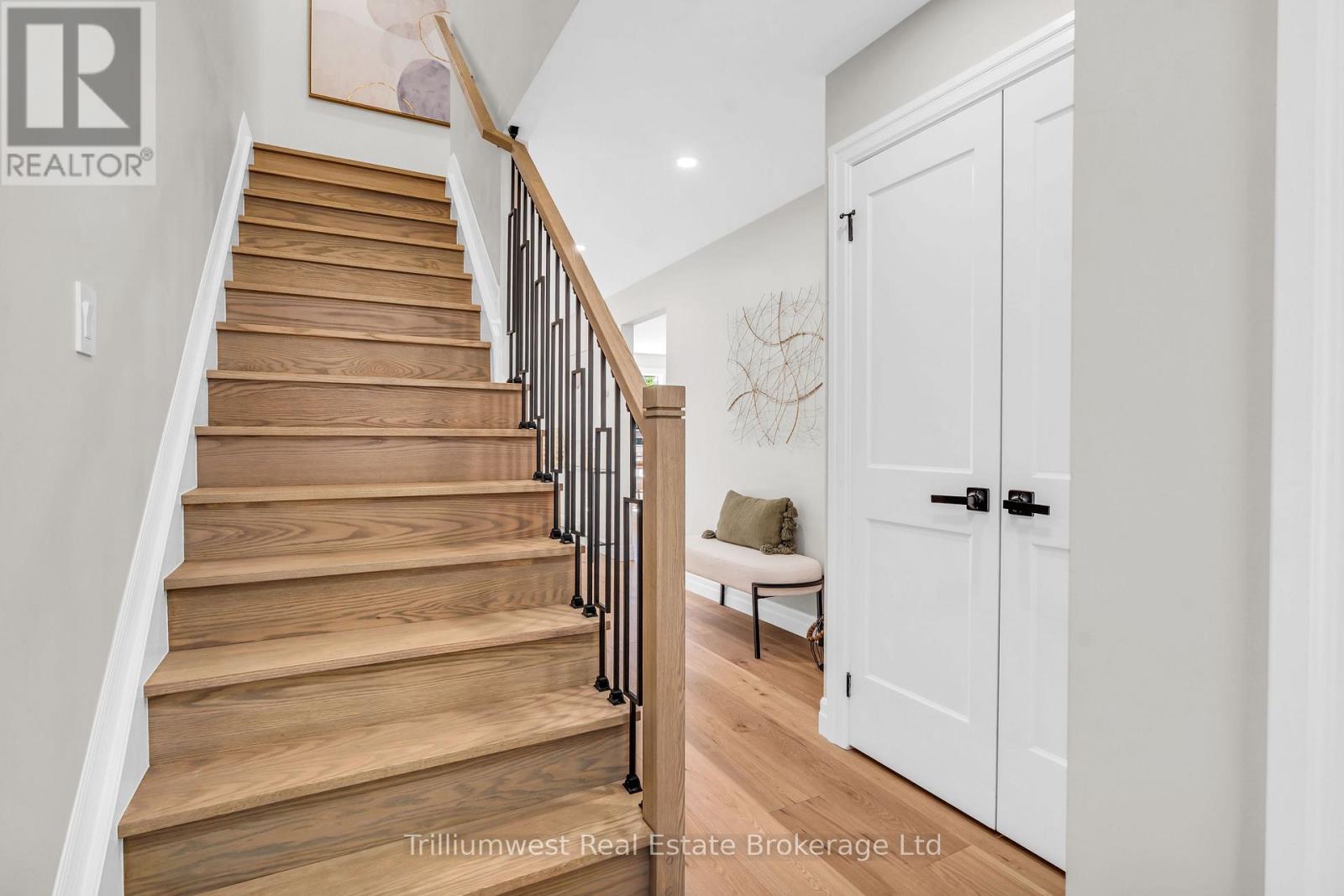 8 Chadwick Avenue, Guelph, Ontario N1H 3E4 - Photo 7 - X12550870