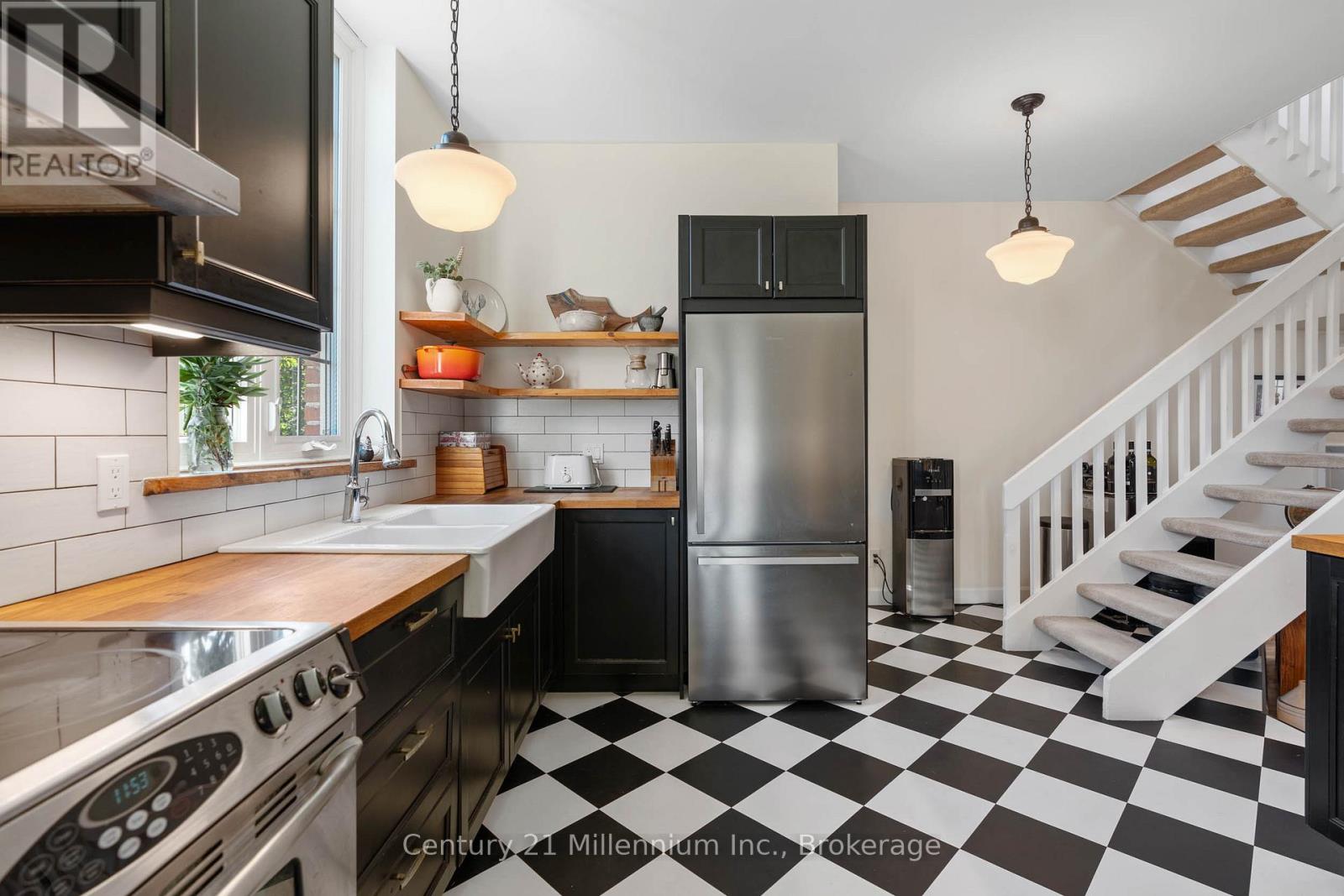 404223 Concession 20, Georgian Bluffs, Ontario N0H 1S0 - Photo 24 - X12550912