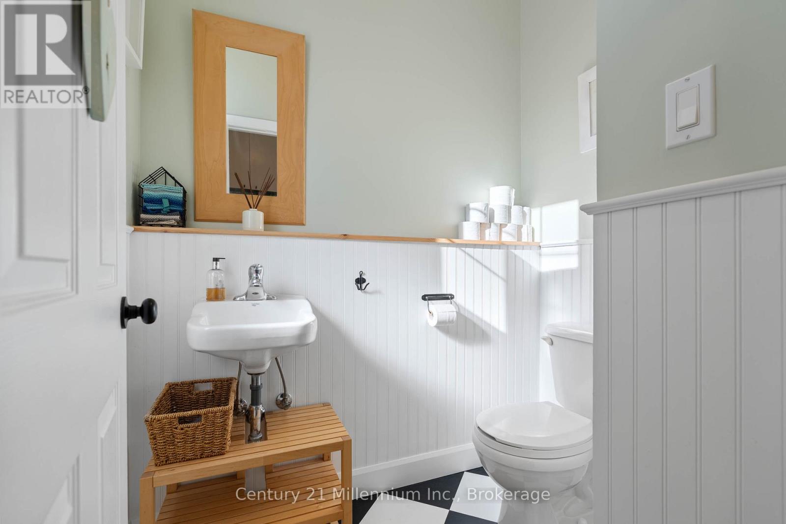 404223 Concession 20, Georgian Bluffs, Ontario N0H 1S0 - Photo 29 - X12550912