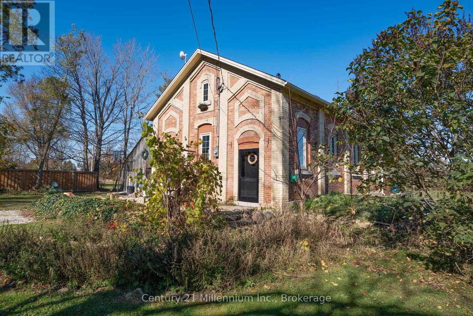 404223 Concession 20, Georgian Bluffs, Ontario N0H 1S0 - Photo 4 - X12550912