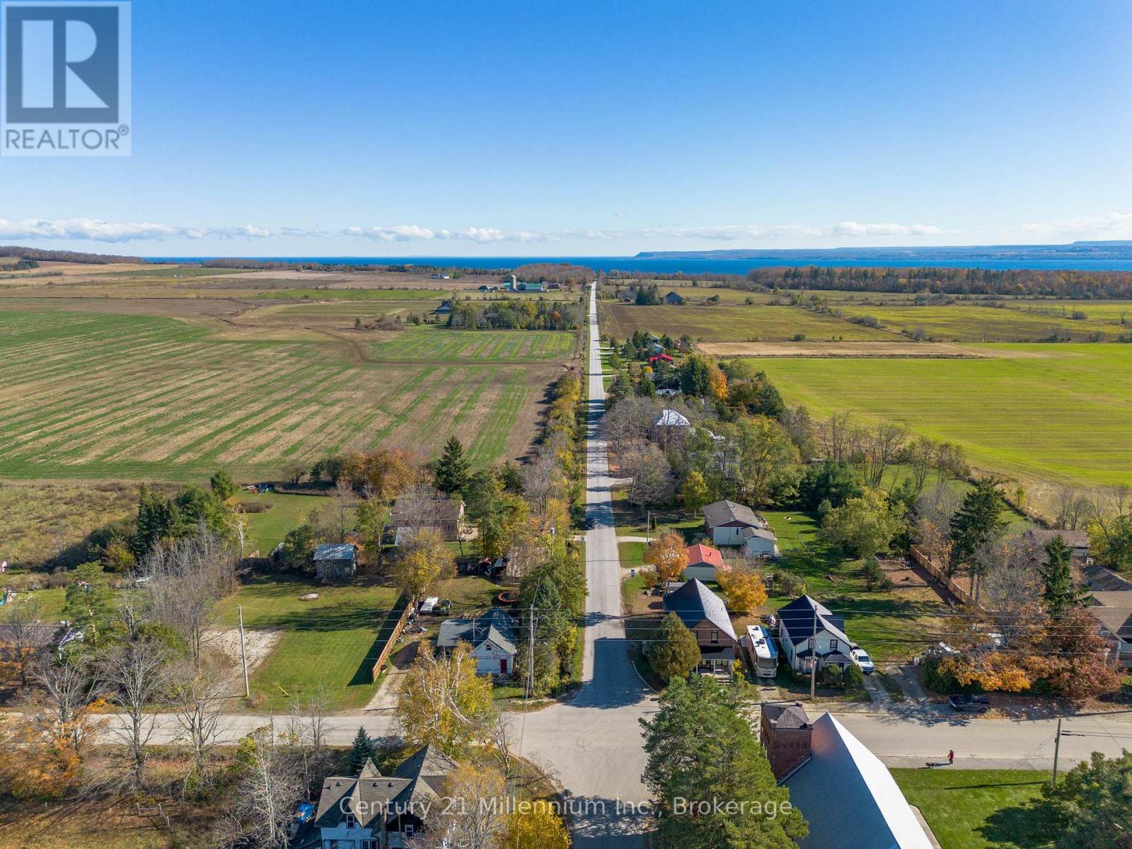 404223 Concession 20, Georgian Bluffs, Ontario N0H 1S0 - Photo 7 - X12550912