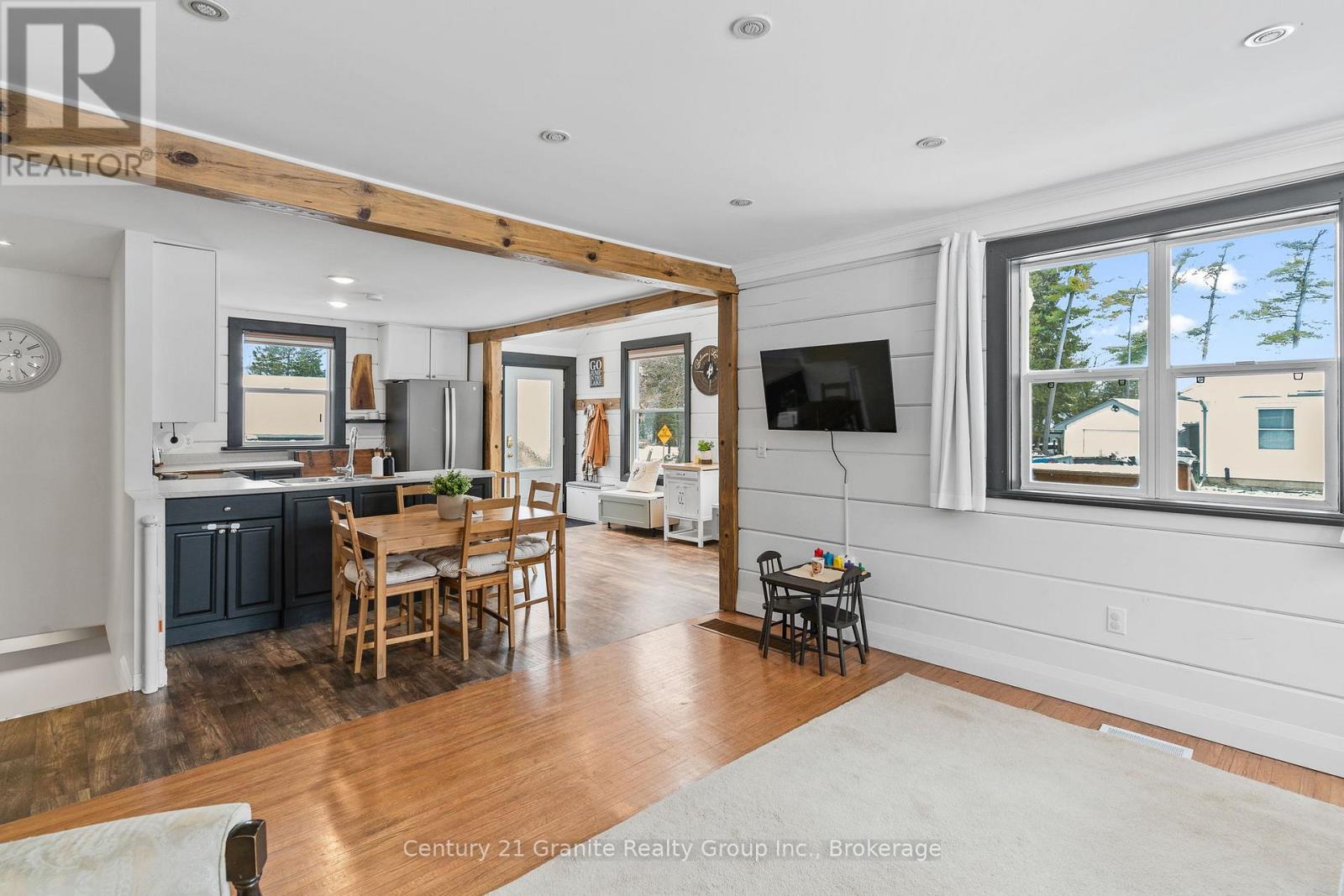 3 Lambs Lane, Kawartha Lakes, Ontario K0M 1G0 - Photo 15 - X12550920