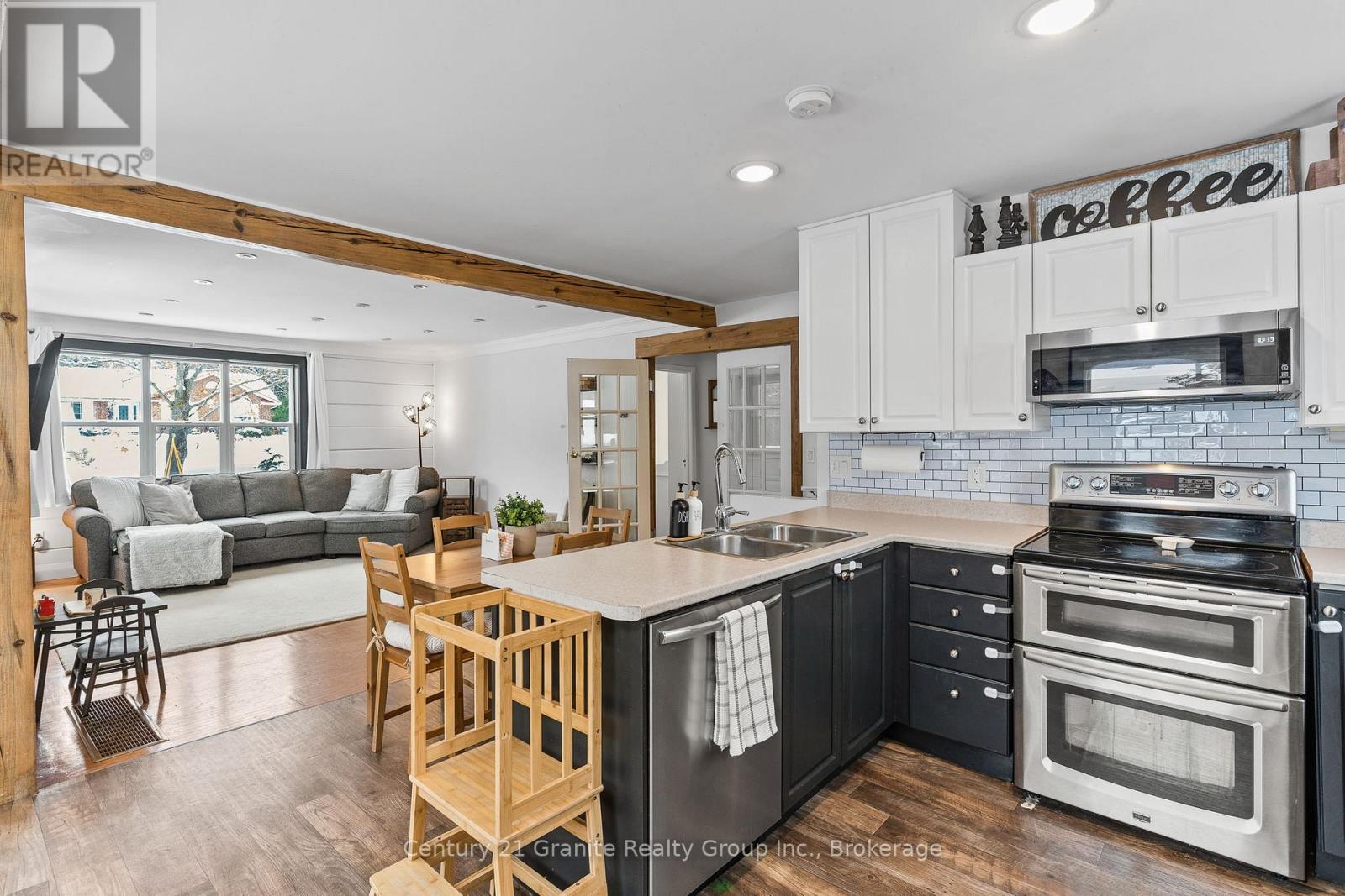 3 Lambs Lane, Kawartha Lakes, Ontario K0M 1G0 - Photo 7 - X12550920