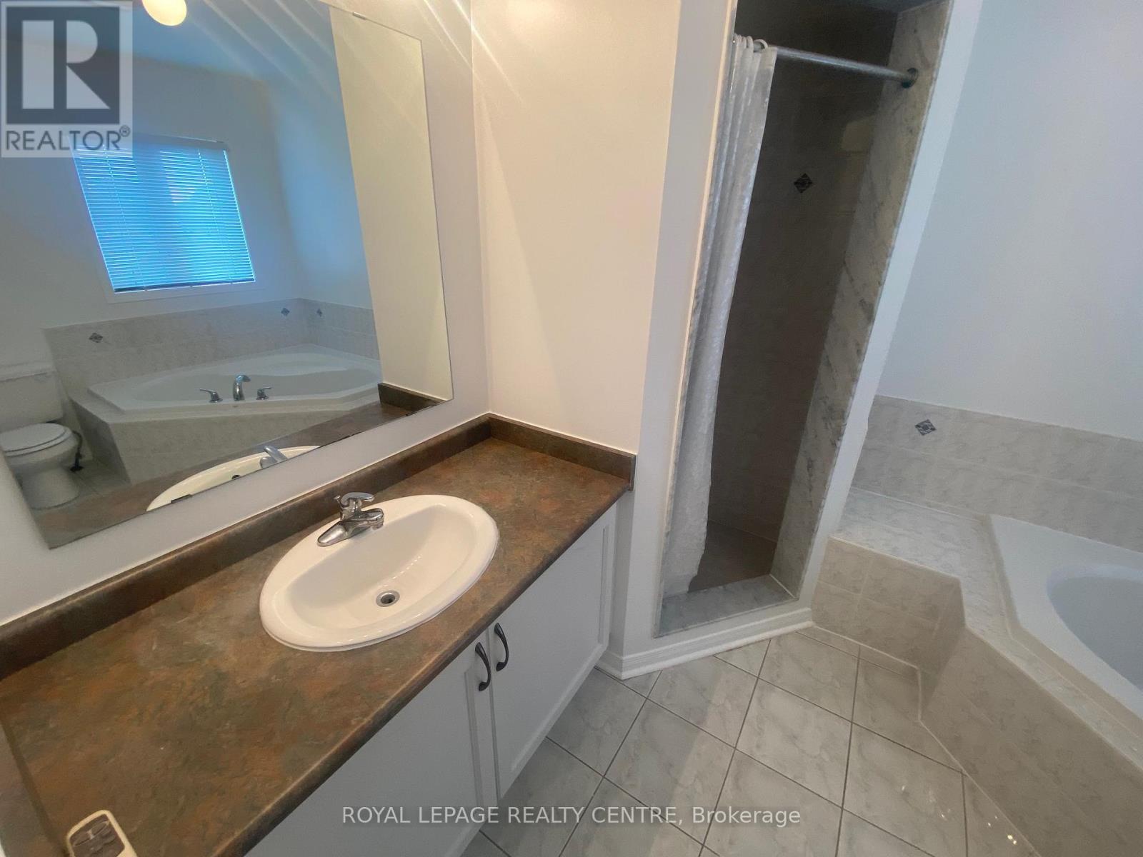 70 Charcoal Way, Brampton, Ontario  L6Y 5R9 - Photo 10 - W12550574