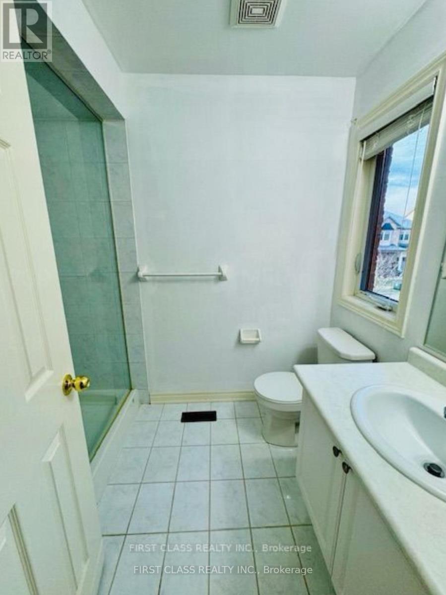 239 Dalgleish Gardens, Milton, Ontario  L9T 6Z8 - Photo 16 - W12550592