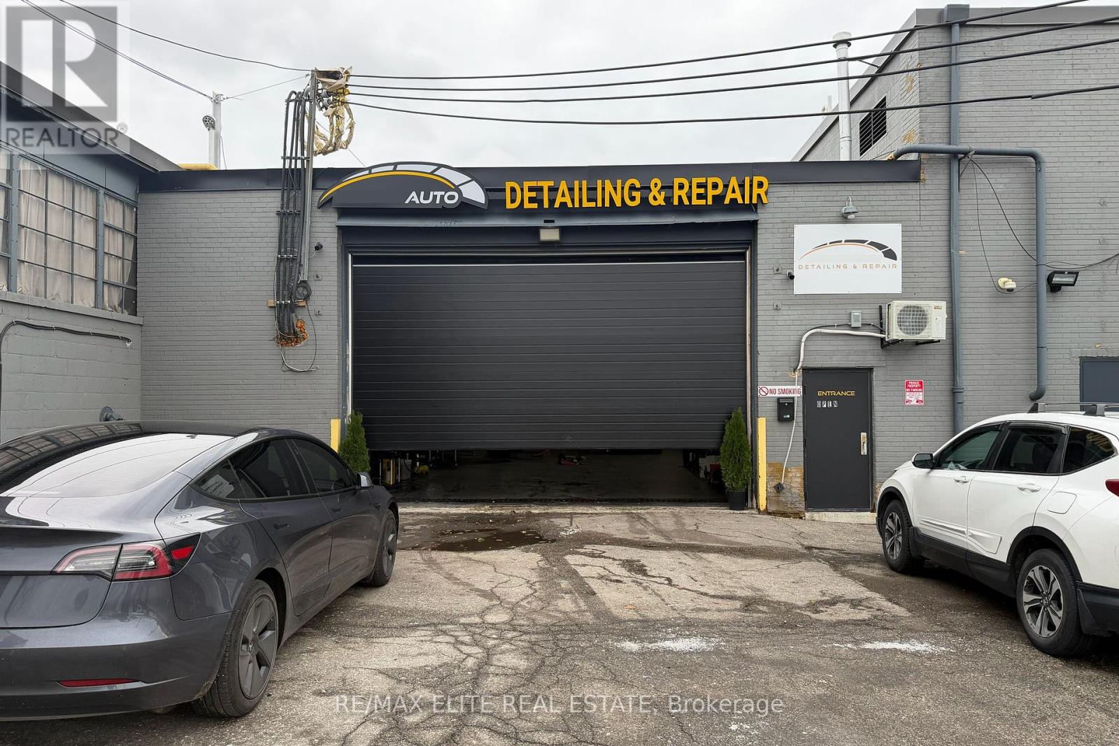 3 - 15 MILFORD AVENUE, Toronto, Ontario