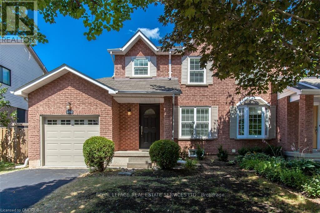 237 ROSS LANE, Oakville, Ontario