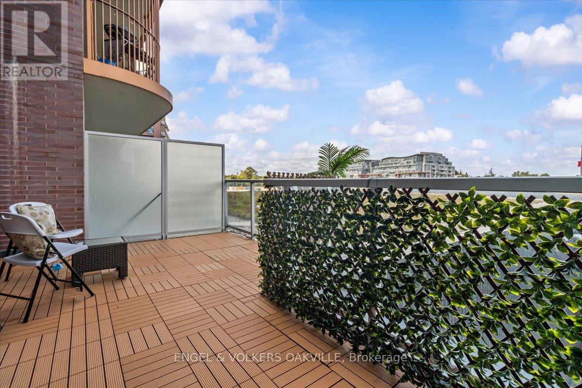 327 - 220 Missinnihe Way, Mississauga, Ontario  L5H 0A9 - Photo 16 - W12550624