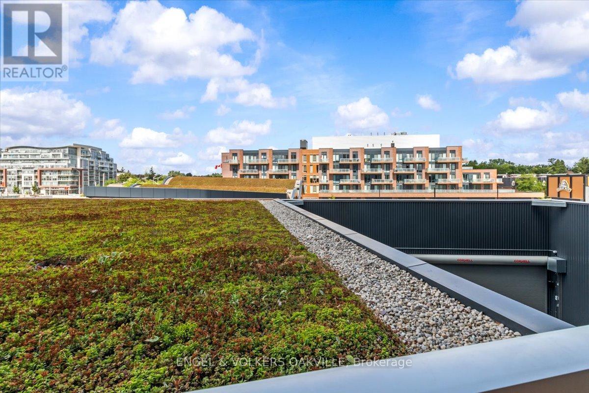 327 - 220 Missinnihe Way, Mississauga, Ontario  L5H 0A9 - Photo 18 - W12550624