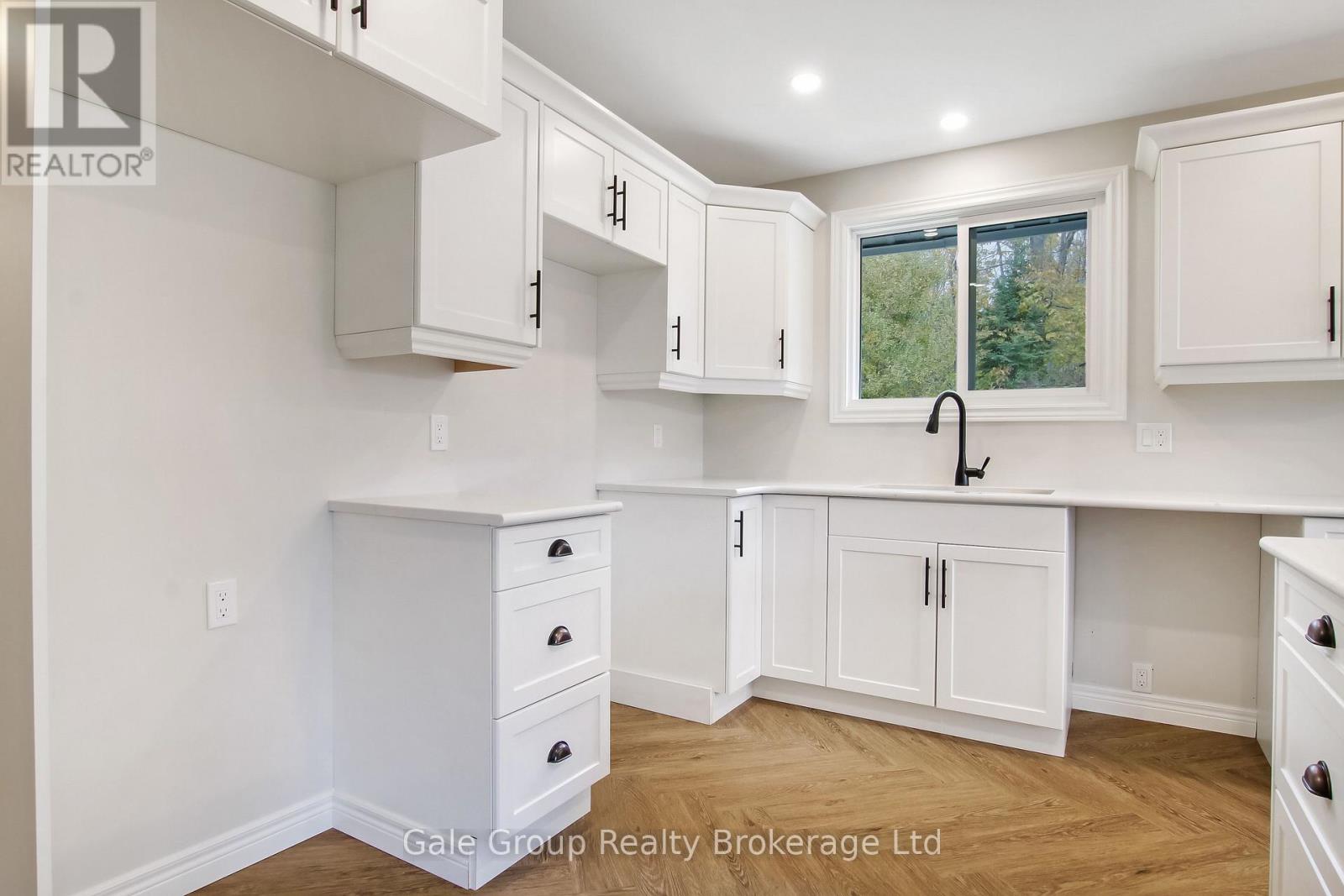 10 Clubhouse Road, Norfolk, Ontario  N0E 1T0 - Photo 11 - X12550756