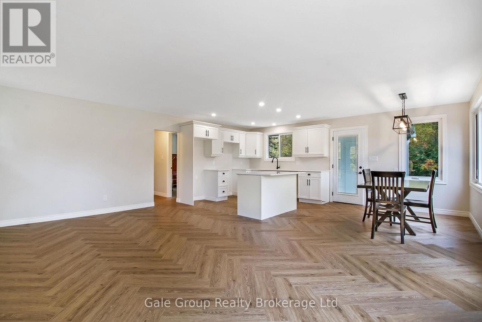 10 Clubhouse Road, Norfolk, Ontario  N0E 1T0 - Photo 14 - X12550756