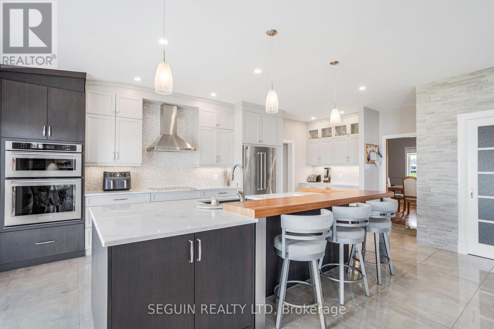 3519 Front Road, East Hawkesbury, Ontario K6A 2R2 - Photo 21 - X12550738