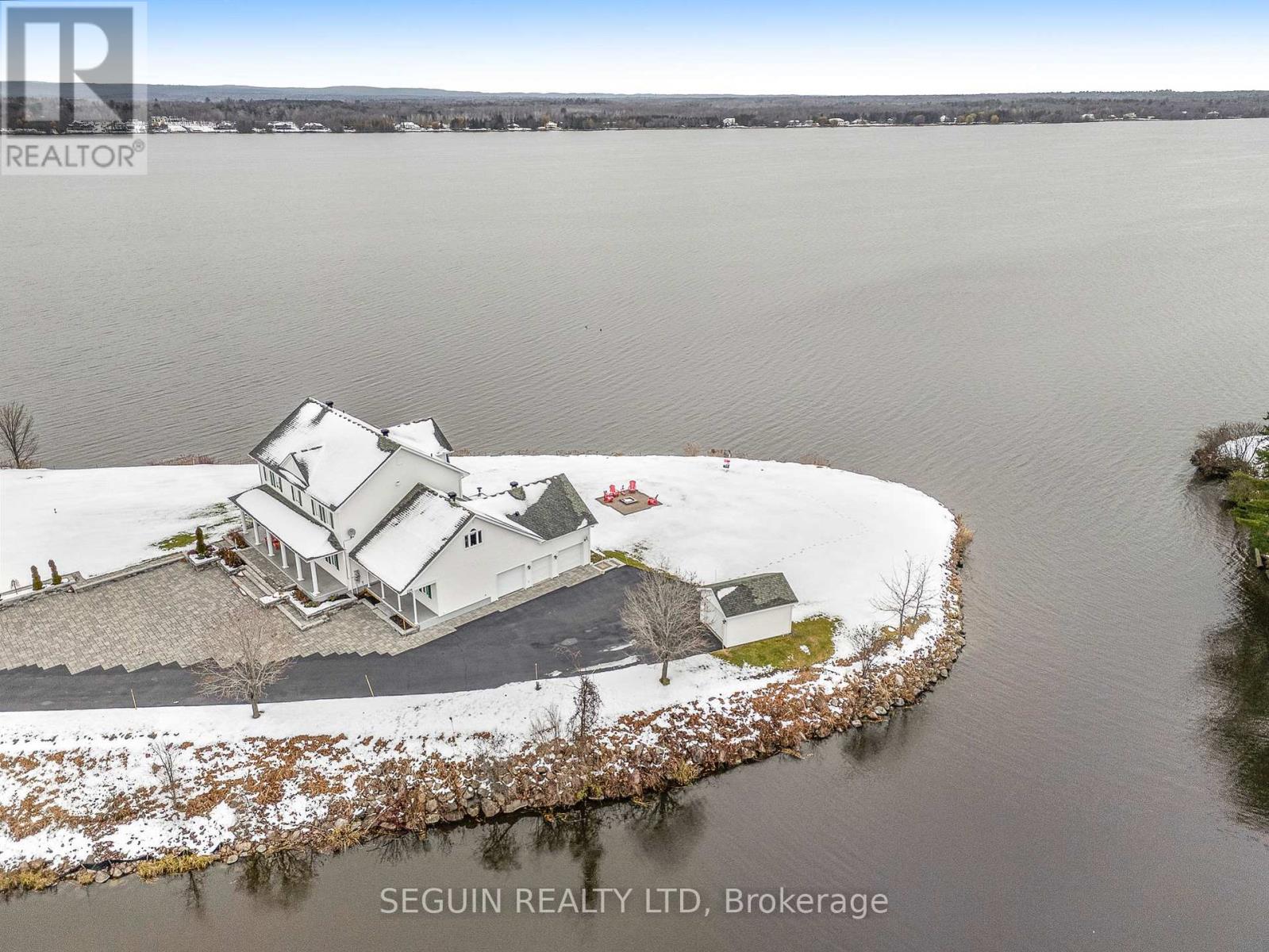 3519 Front Road, East Hawkesbury, Ontario K6A 2R2 - Photo 5 - X12550738