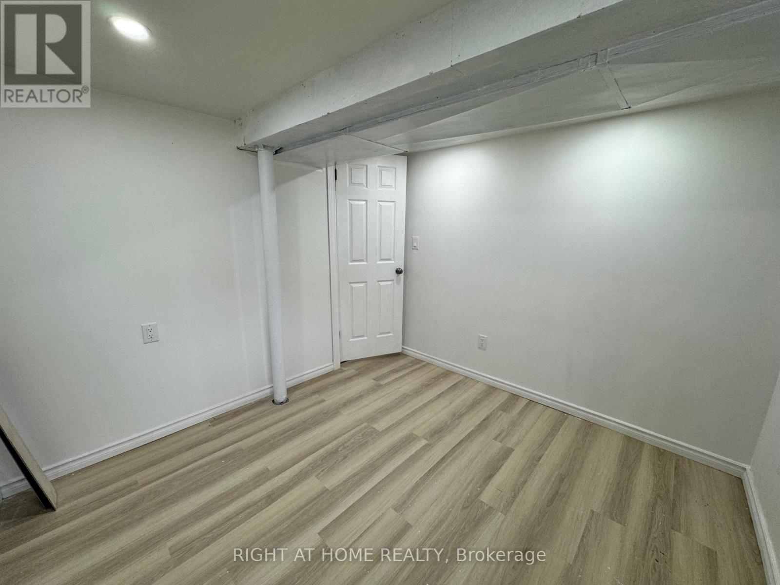 Bsmnt - 1395 Dougall Avenue, Windsor, Ontario  N8X 1R6 - Photo 11 - X12550628