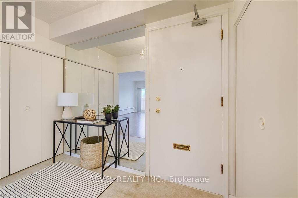 503 - 8 Woodman Drive S, Hamilton, Ontario  L8K 4C9 - Photo 5 - X12550632