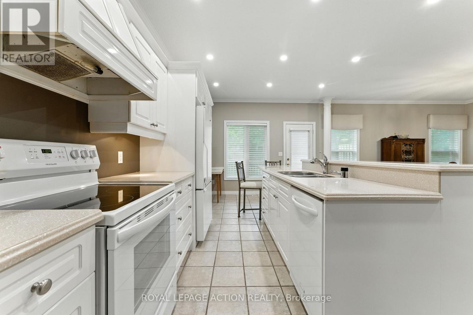 16 - 24 Hardy Road, Brantford, Ontario N3T 5K6 - Photo 16 - X12550666