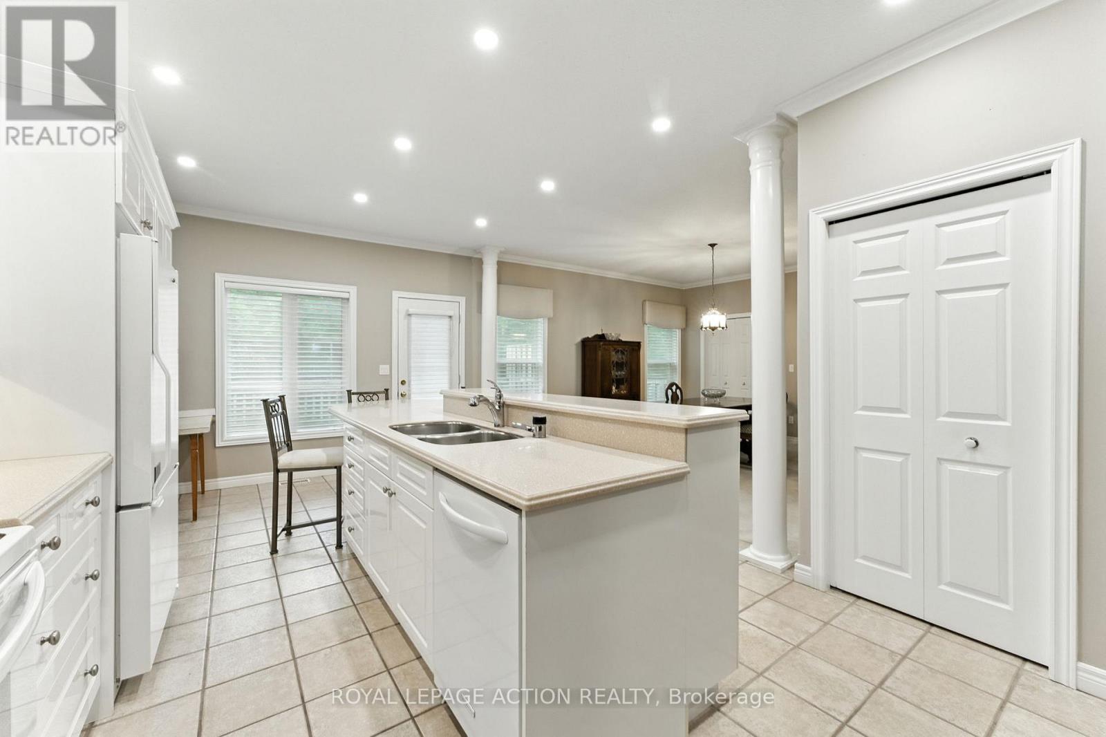 16 - 24 Hardy Road, Brantford, Ontario N3T 5K6 - Photo 17 - X12550666