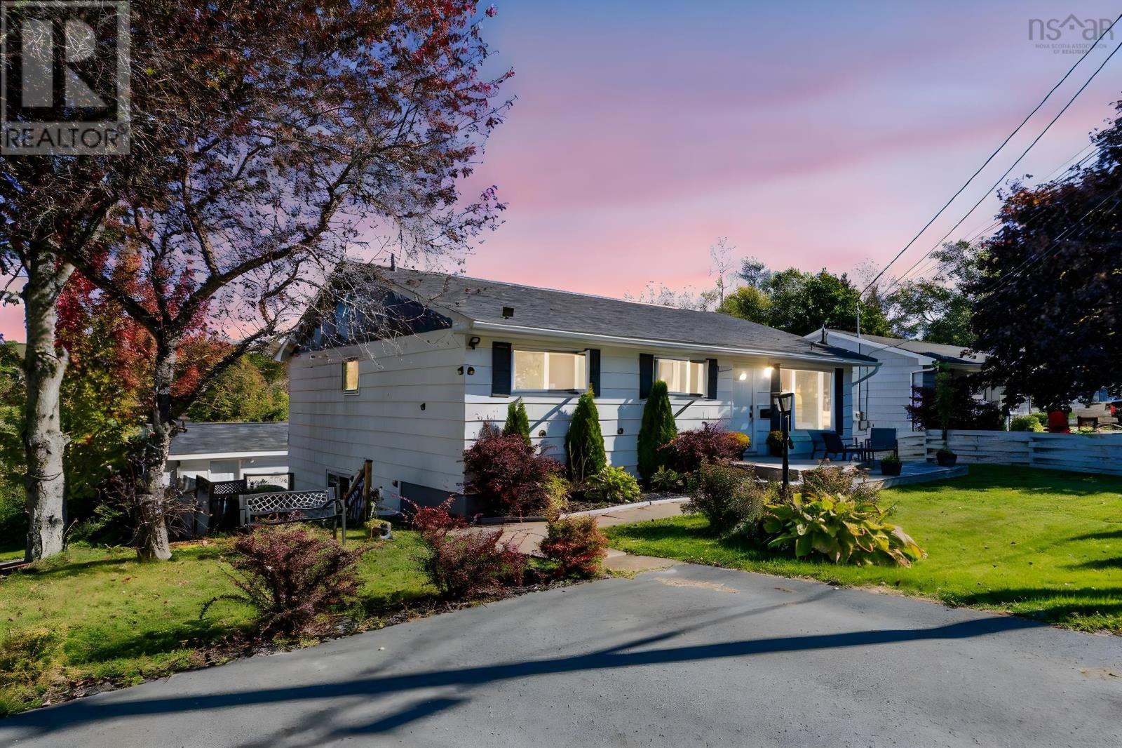 31 Ridge Avenue, Sackville, Nova Scotia