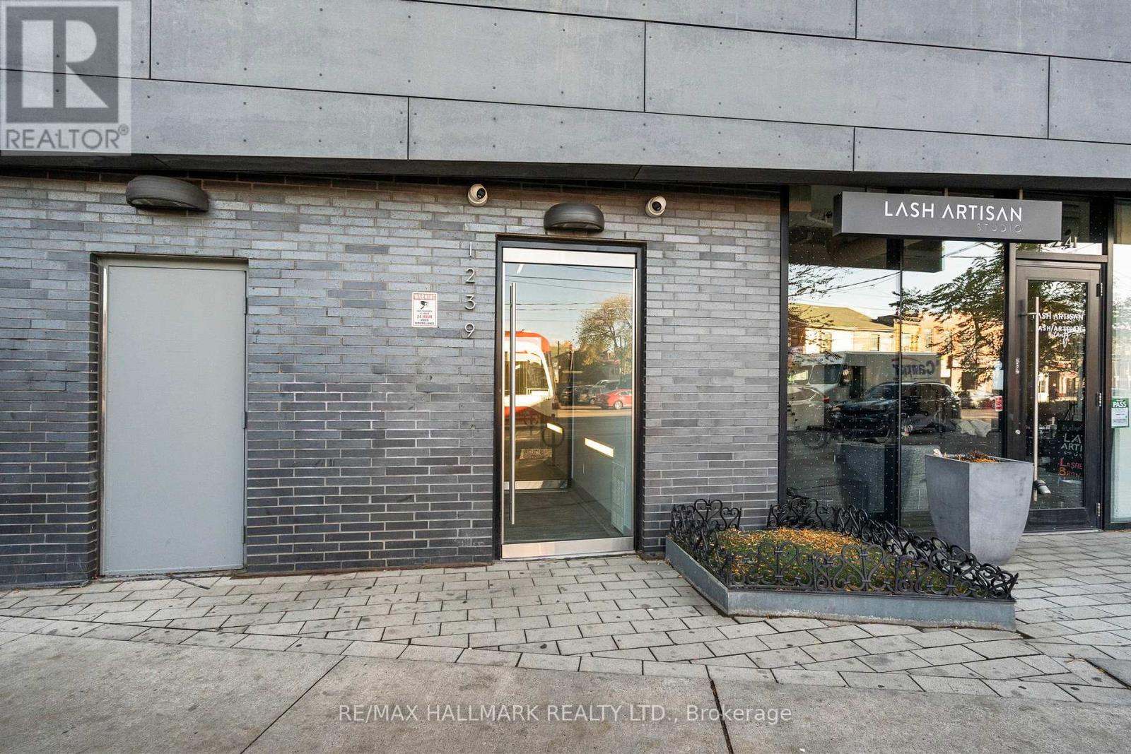 207 - 1239 Dundas Street W, Toronto, Ontario  M6J 1X6 - Photo 26 - C12550686