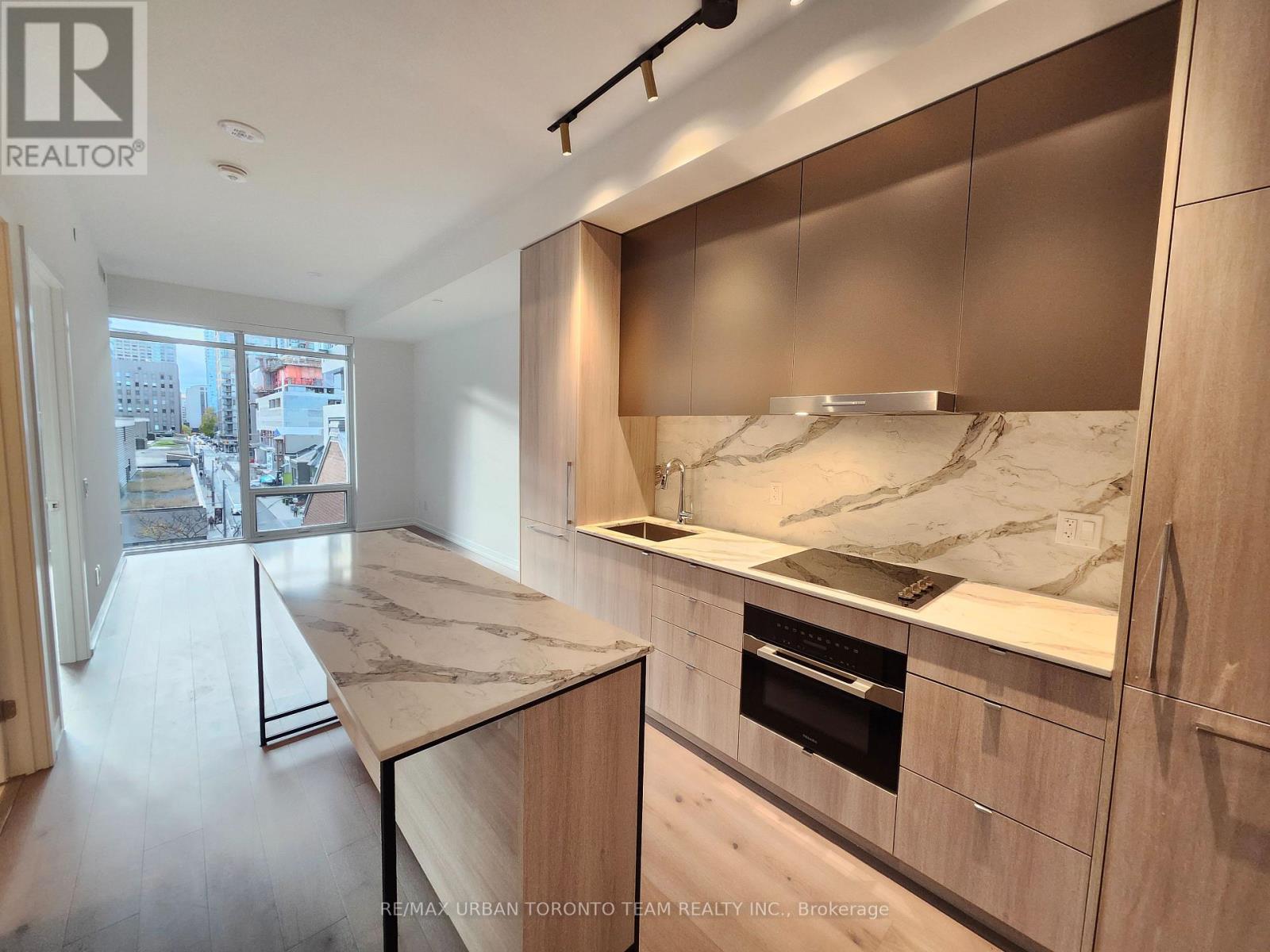 301 - 771 Yonge Street, Toronto, Ontario  M4W 2G4 - Photo 2 - C12550688