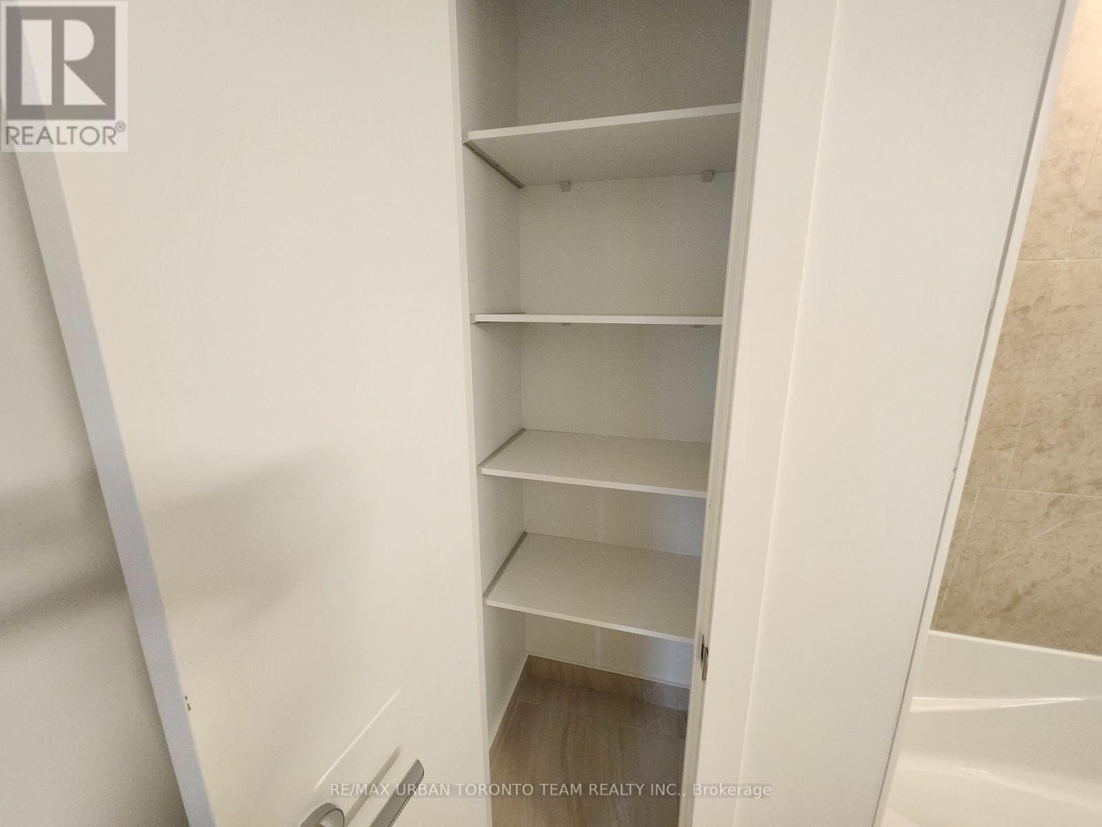 301 - 771 Yonge Street, Toronto, Ontario  M4W 2G4 - Photo 8 - C12550688