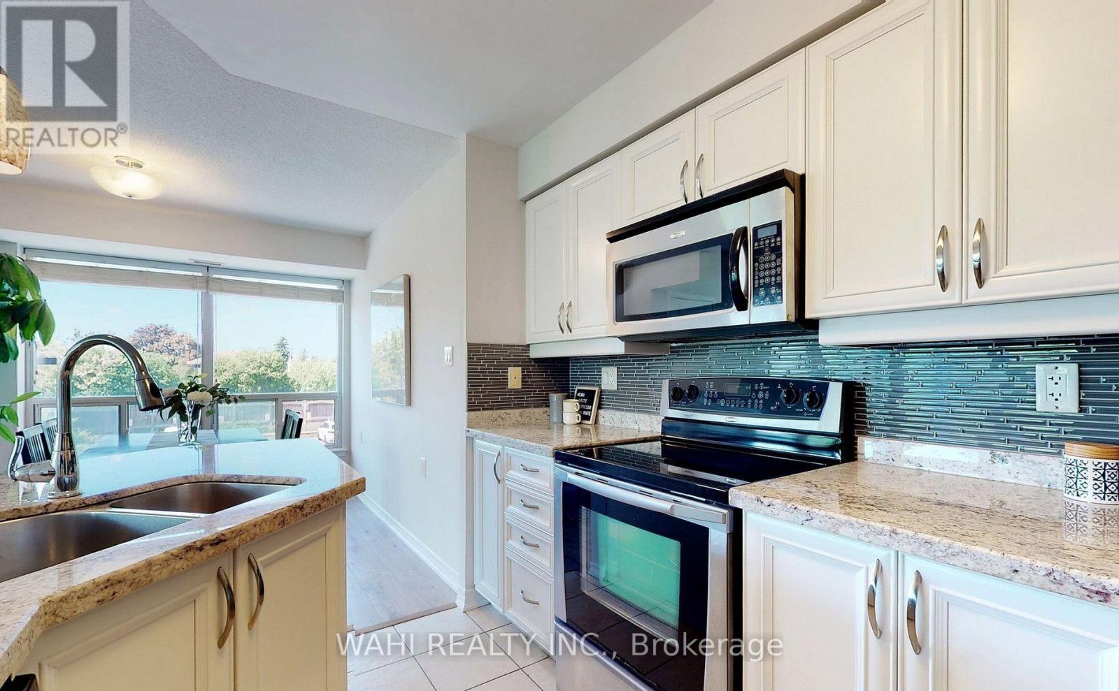 210 - 920 Sheppard Avenue W, Toronto, Ontario  M3H 0A2 - Photo 15 - C12550704