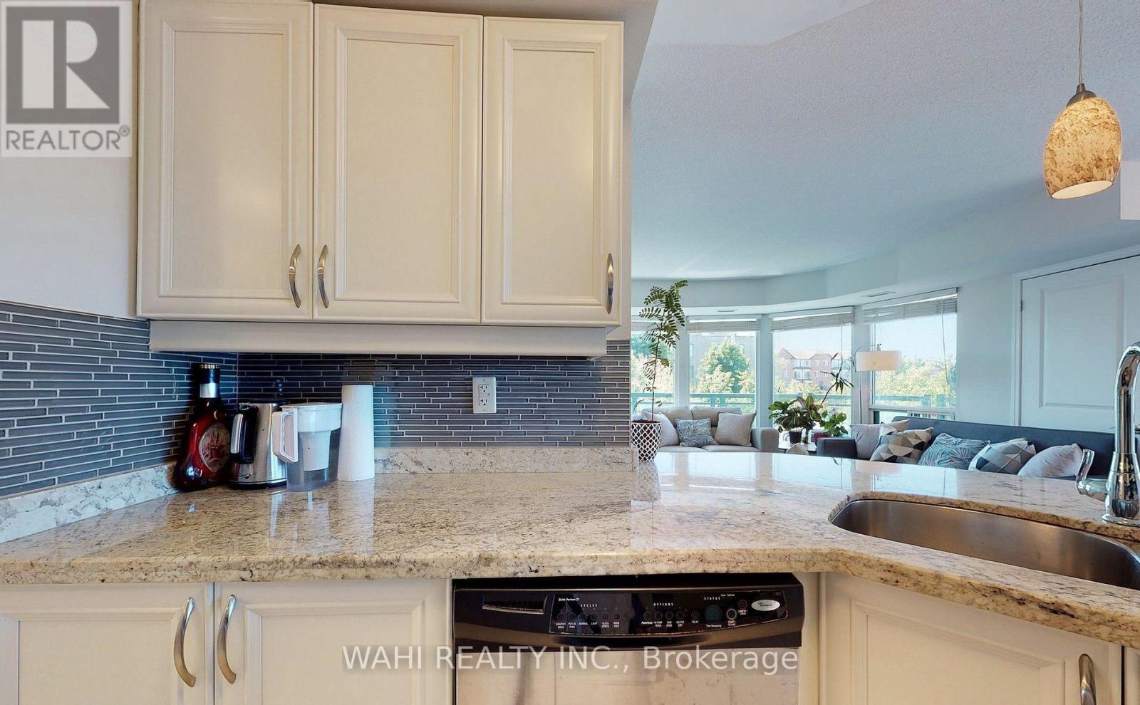 210 - 920 Sheppard Avenue W, Toronto, Ontario  M3H 0A2 - Photo 16 - C12550704