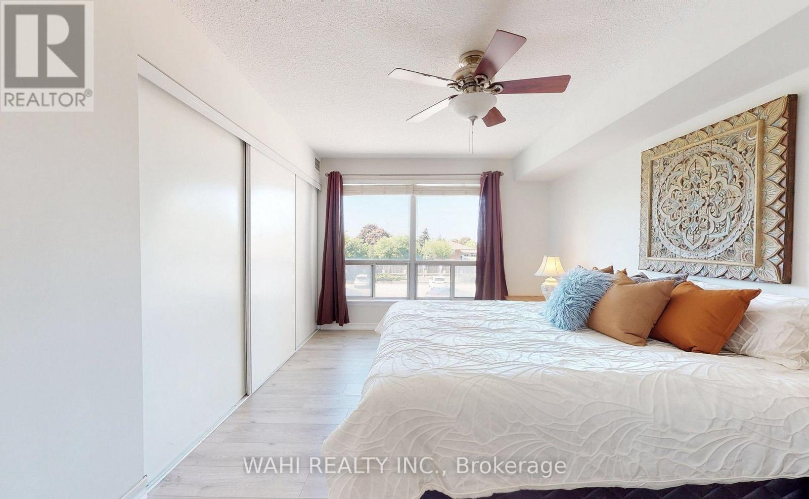 210 - 920 Sheppard Avenue W, Toronto, Ontario  M3H 0A2 - Photo 18 - C12550704