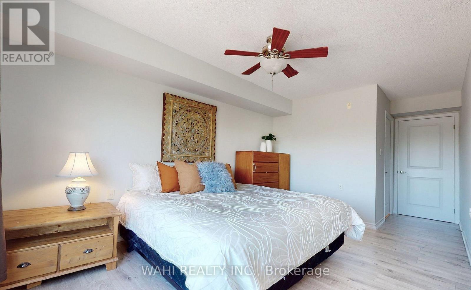 210 - 920 Sheppard Avenue W, Toronto, Ontario  M3H 0A2 - Photo 19 - C12550704