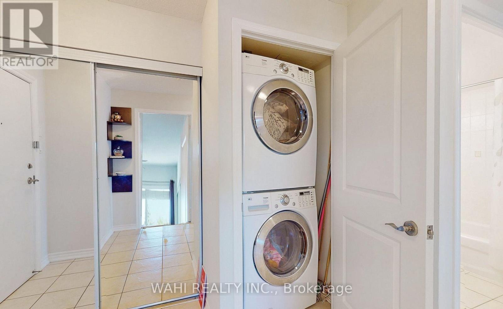 210 - 920 Sheppard Avenue W, Toronto, Ontario  M3H 0A2 - Photo 24 - C12550704