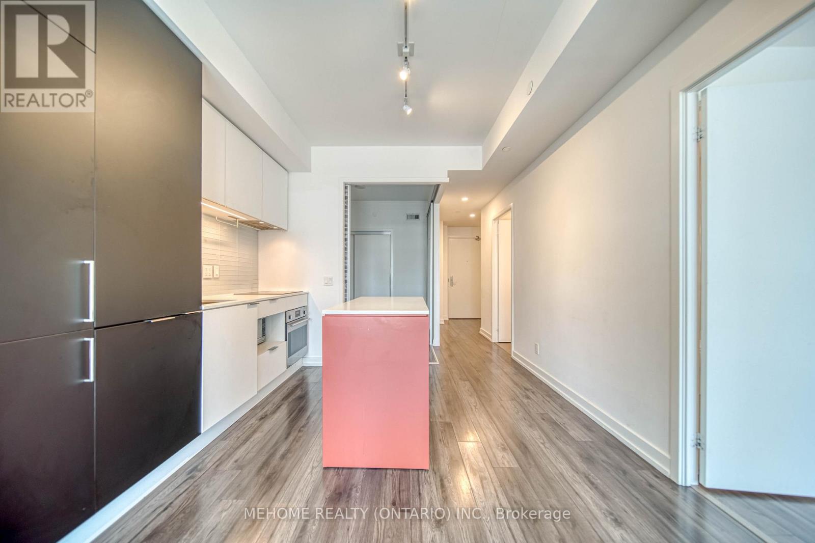 1307 - 33 Helendale Avenue, Toronto, Ontario  M4R 1C5 - Photo 16 - C12550722