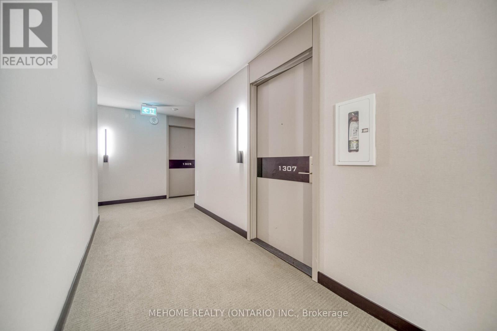 1307 - 33 Helendale Avenue, Toronto, Ontario  M4R 1C5 - Photo 5 - C12550722