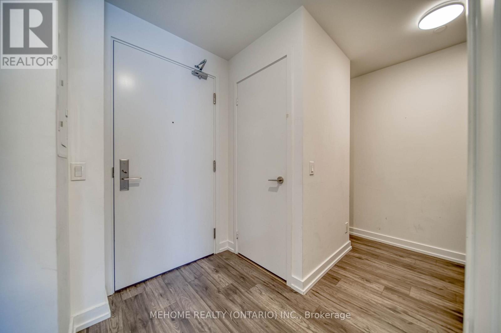 1307 - 33 Helendale Avenue, Toronto, Ontario  M4R 1C5 - Photo 6 - C12550722