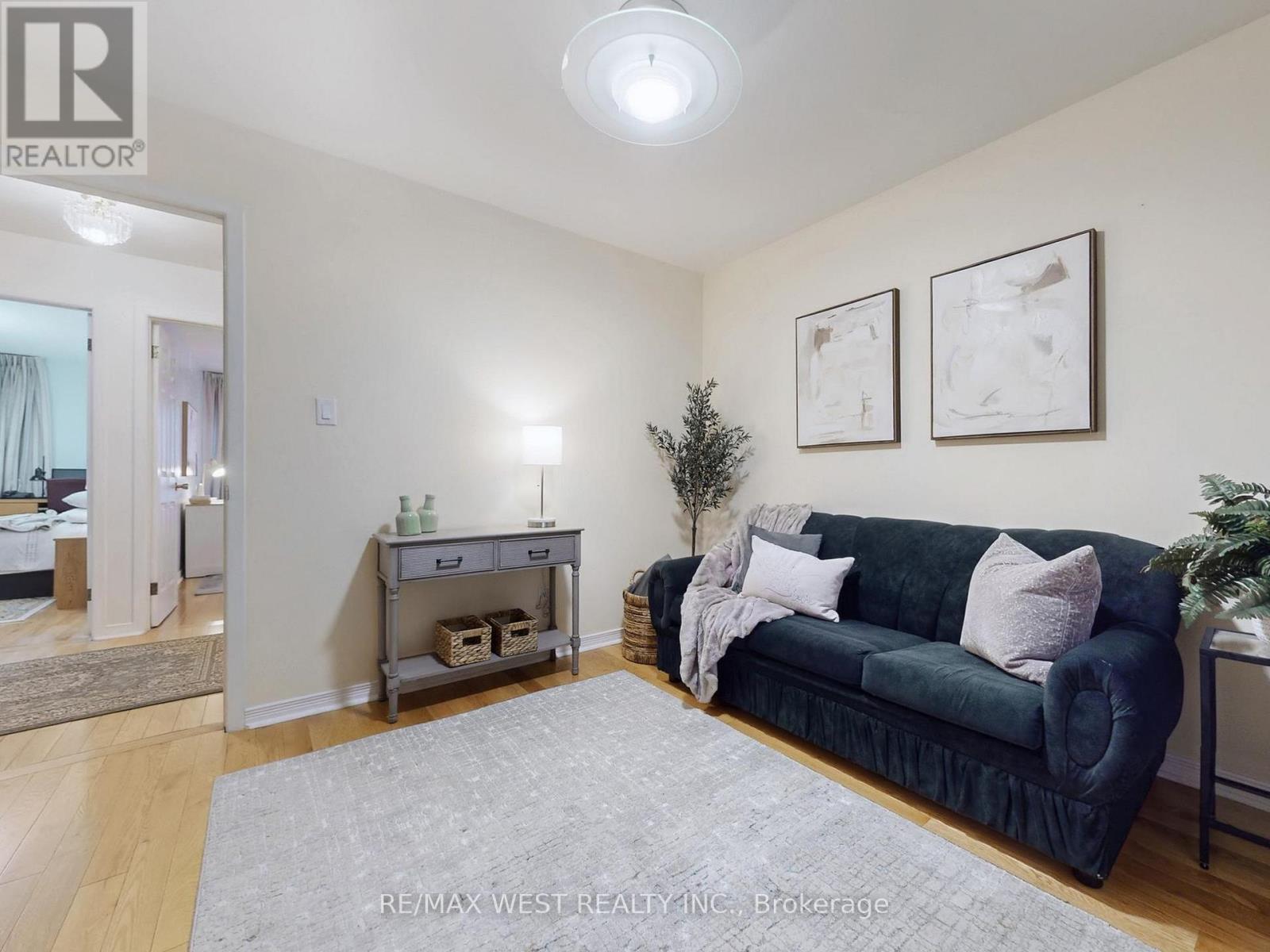 14 Chalet Road, Toronto, Ontario  M2J 3V4 - Photo 18 - C12550728