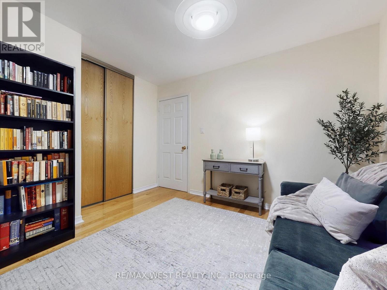 14 Chalet Road, Toronto, Ontario  M2J 3V4 - Photo 19 - C12550728