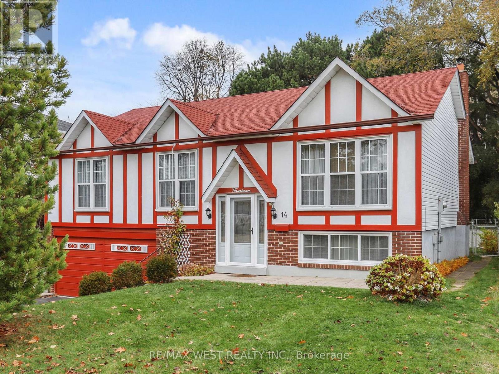 14 Chalet Road, Toronto, Ontario  M2J 3V4 - Photo 2 - C12550728