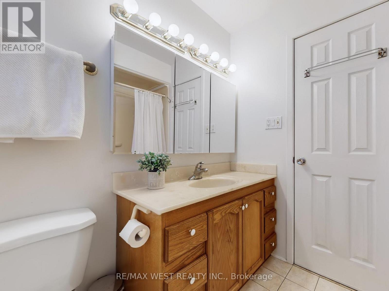 14 Chalet Road, Toronto, Ontario  M2J 3V4 - Photo 23 - C12550728