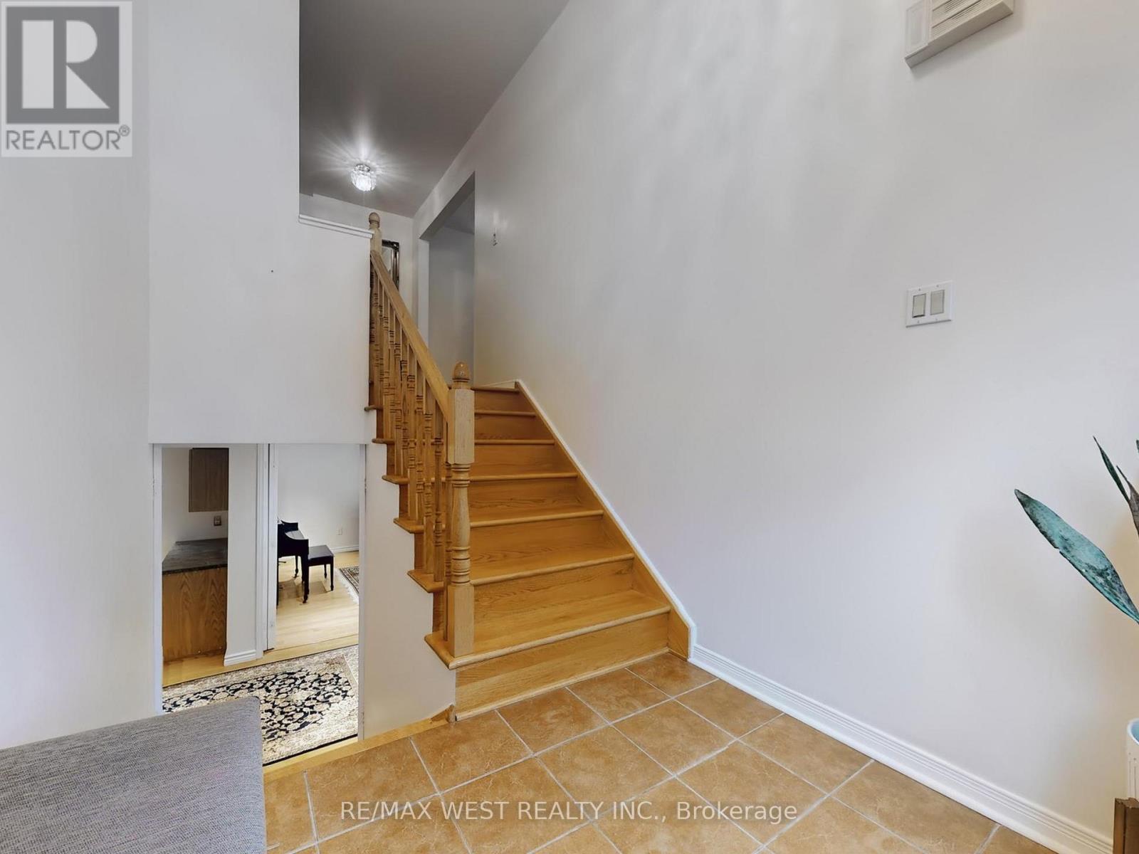 14 Chalet Road, Toronto, Ontario  M2J 3V4 - Photo 25 - C12550728