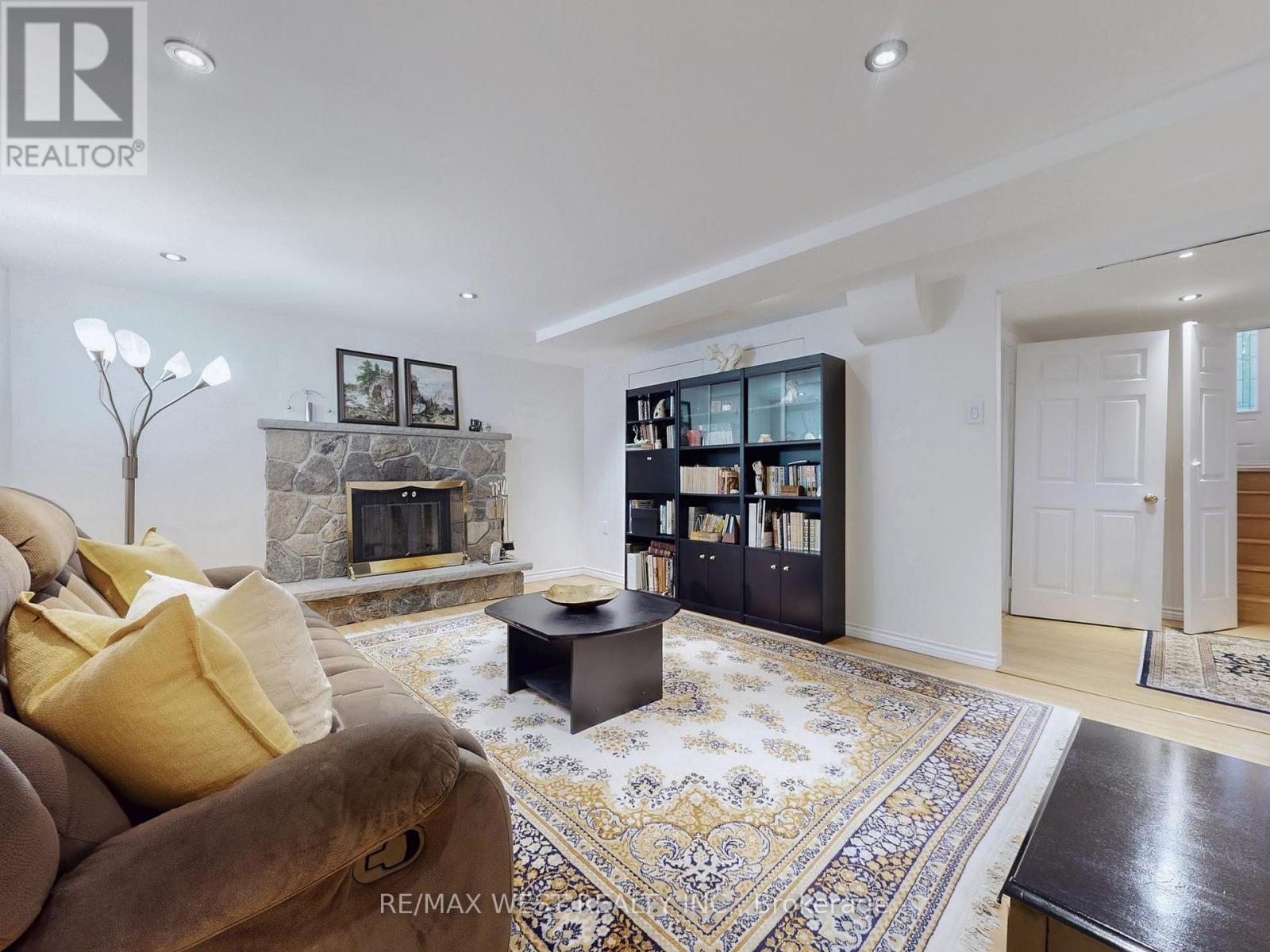 14 Chalet Road, Toronto, Ontario  M2J 3V4 - Photo 31 - C12550728