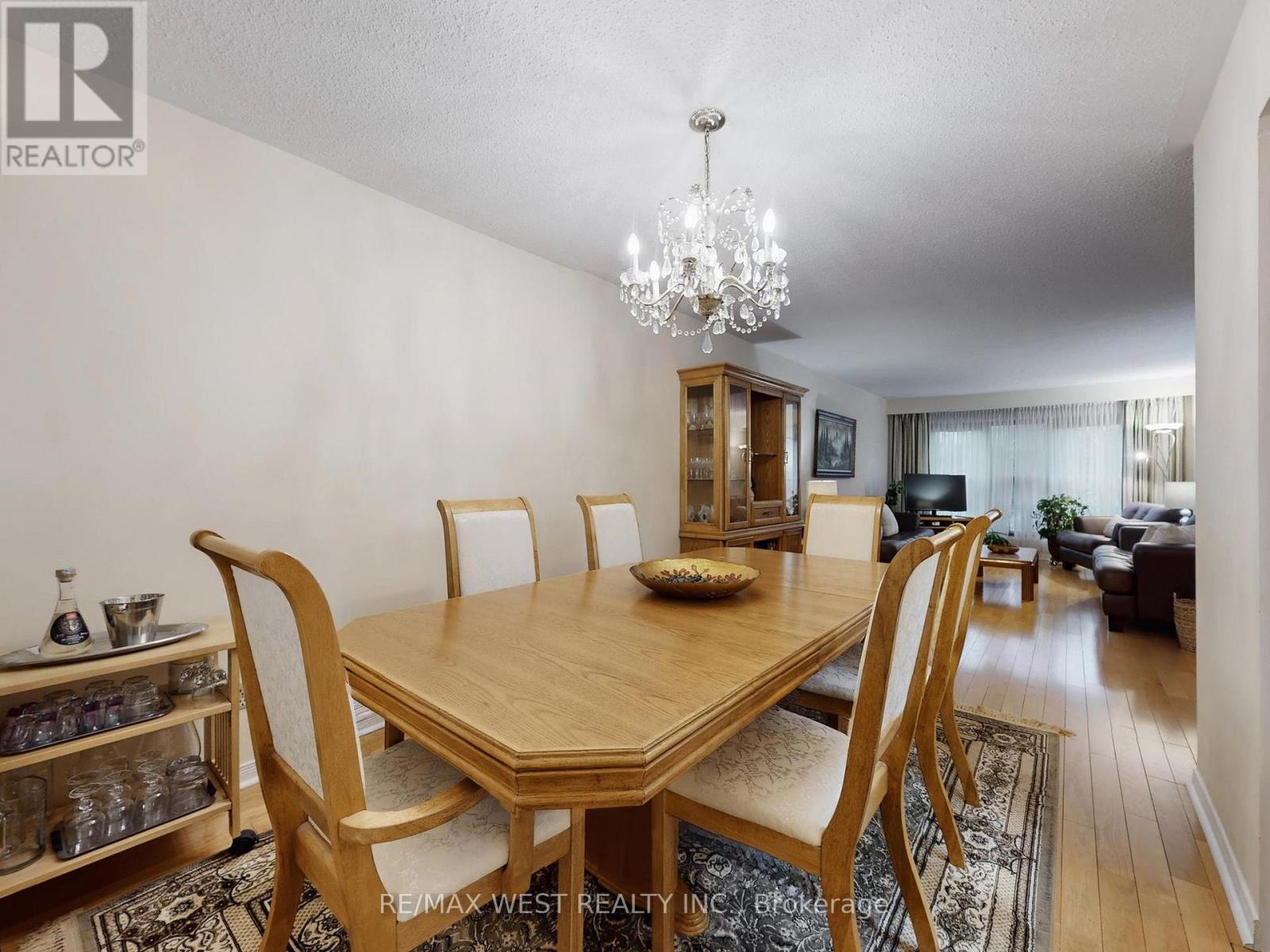 14 Chalet Road, Toronto, Ontario  M2J 3V4 - Photo 9 - C12550728