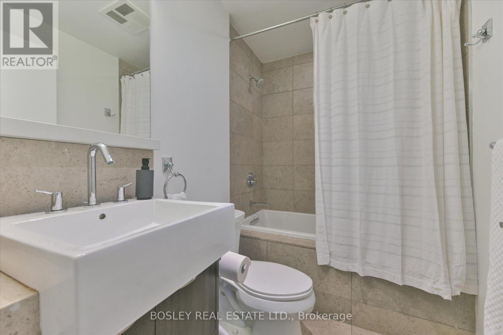 703 - 170 Avenue Road, Toronto, Ontario  M5R 0A4 - Photo 17 - C12550812