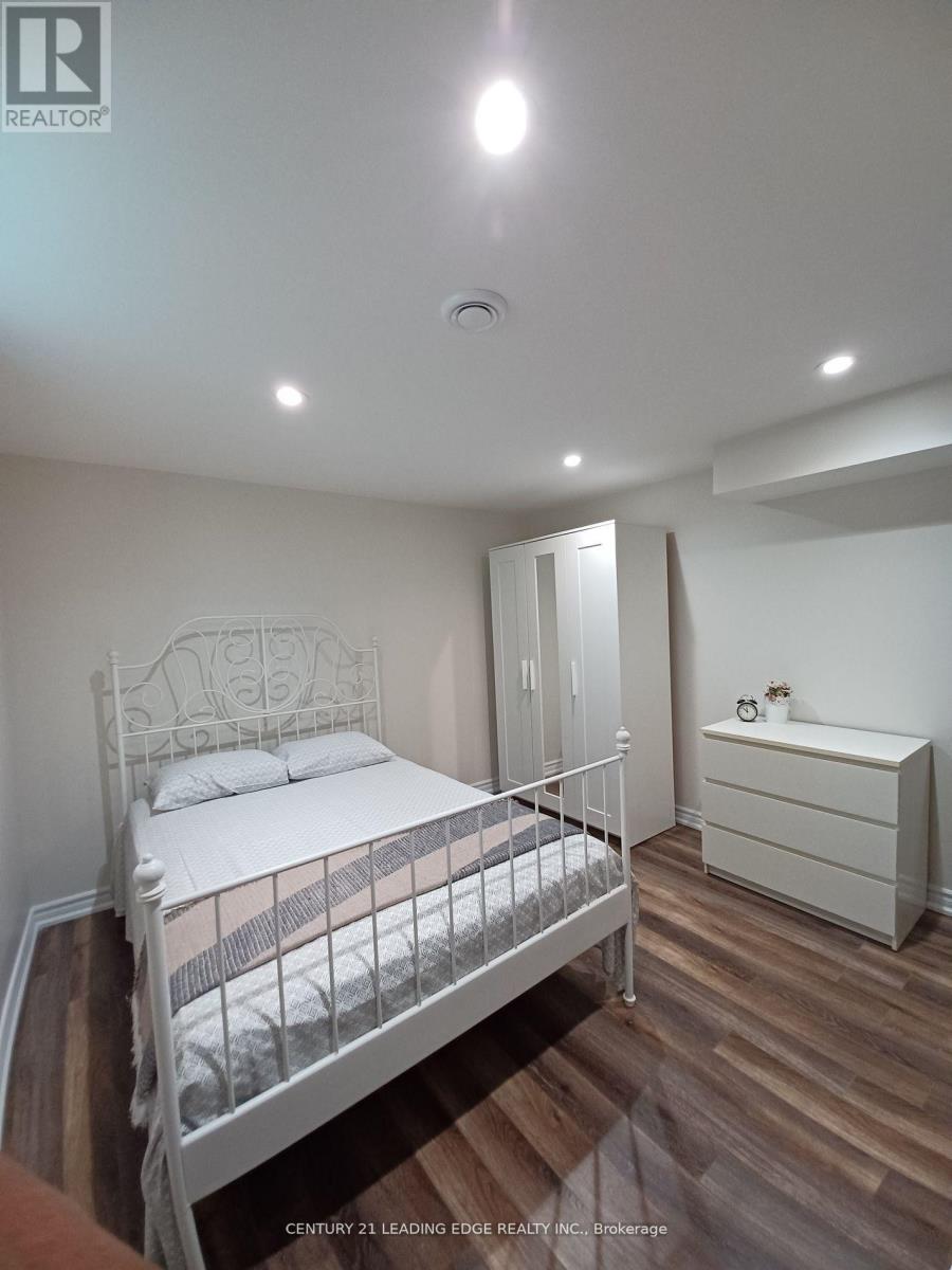 Bsmt - 87 Pinemore Crescent, Toronto, Ontario  M3A 1W5 - Photo 8 - C12550882