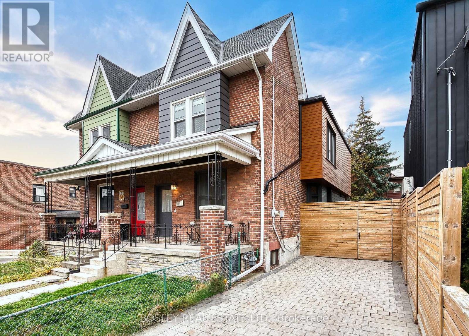 172 Gladstone Avenue, Toronto, Ontario  M6J 3L4 - Photo 2 - C12550886