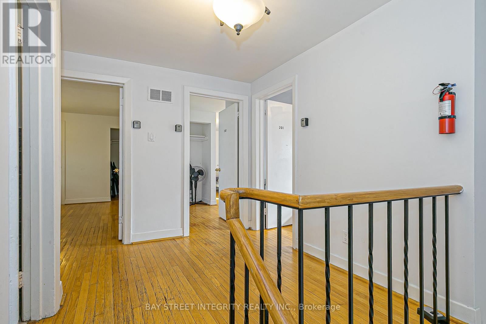 160 Cummer Avenue, Toronto, Ontario  M2M 2E7 - Photo 11 - C12550906