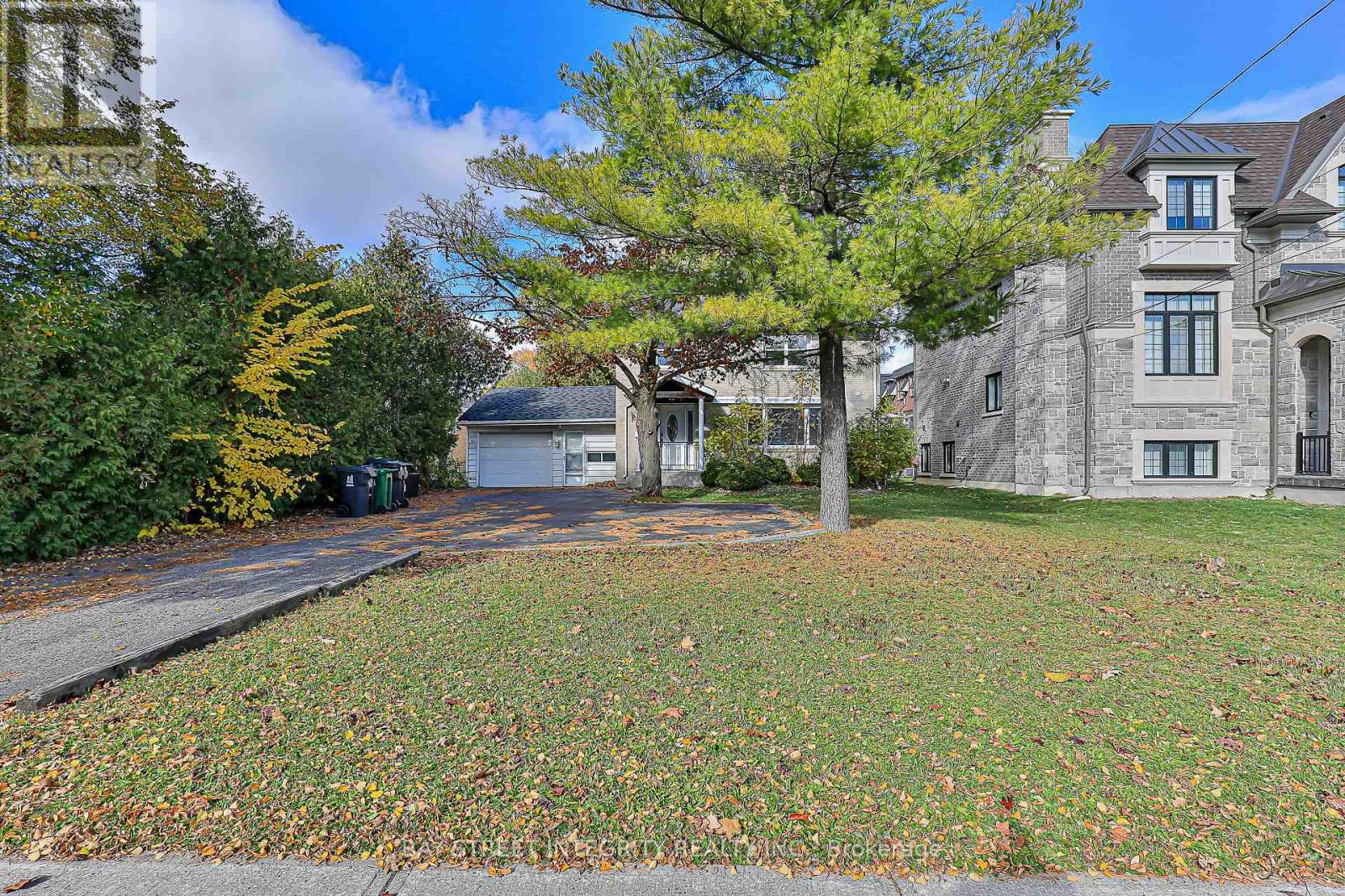 160 Cummer Avenue, Toronto, Ontario  M2M 2E7 - Photo 2 - C12550906