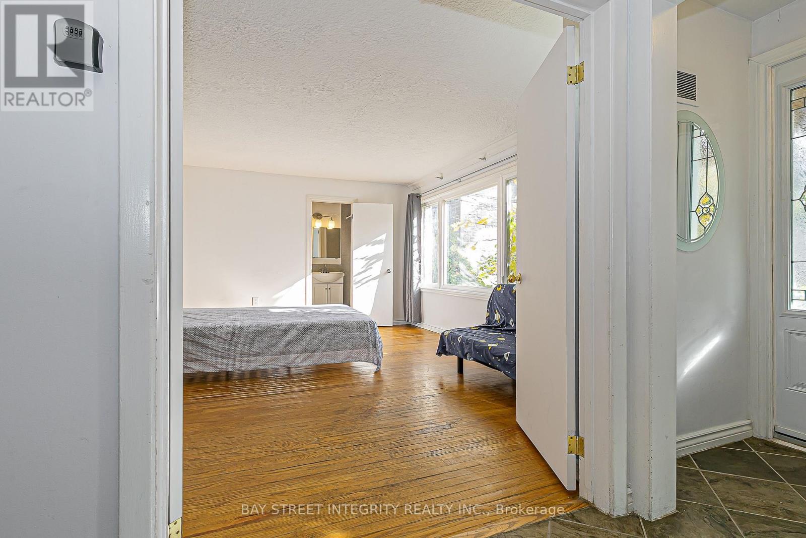 160 Cummer Avenue, Toronto, Ontario  M2M 2E7 - Photo 7 - C12550906