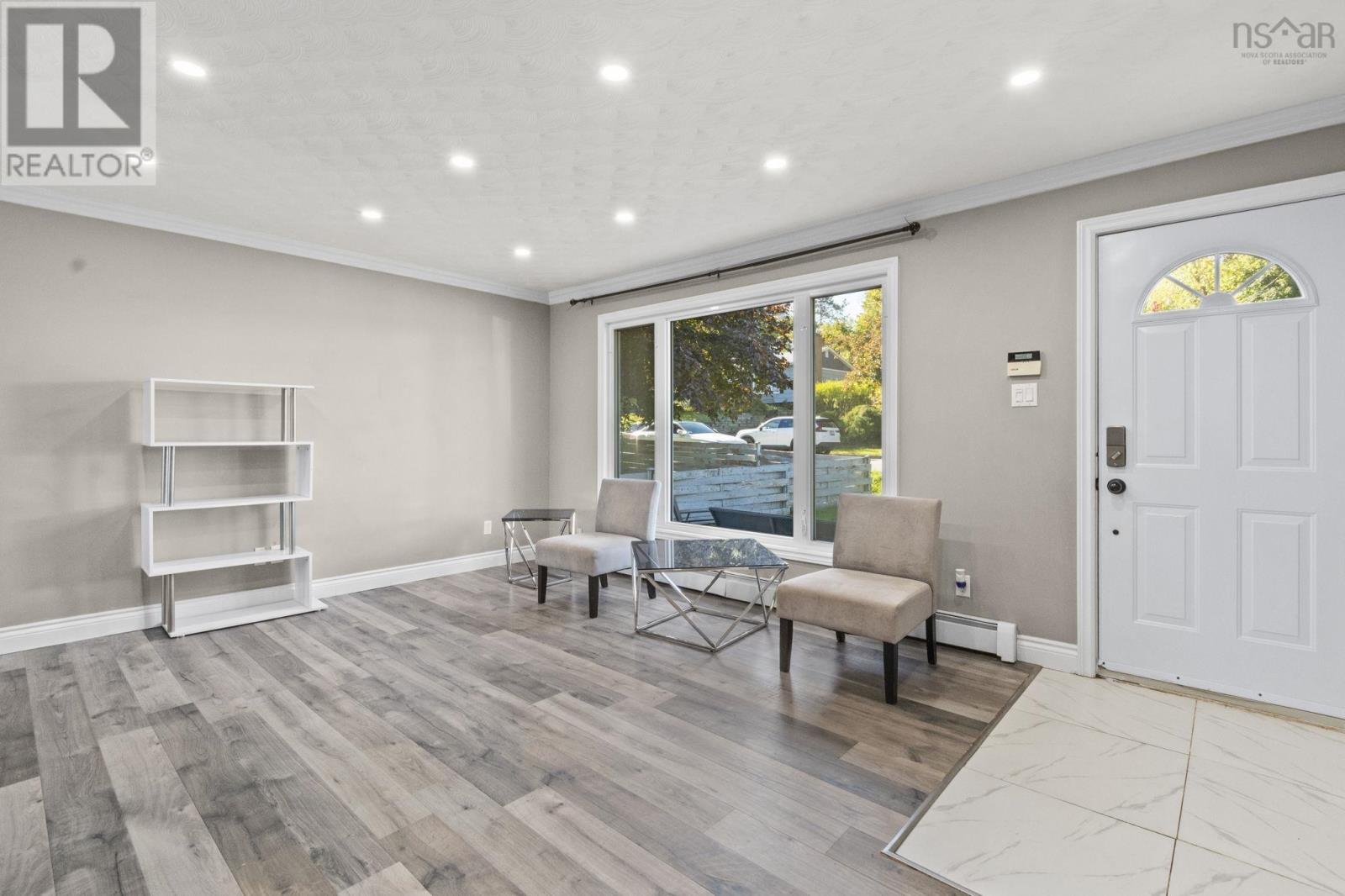 Property at 31 Ridge Avenue image 4